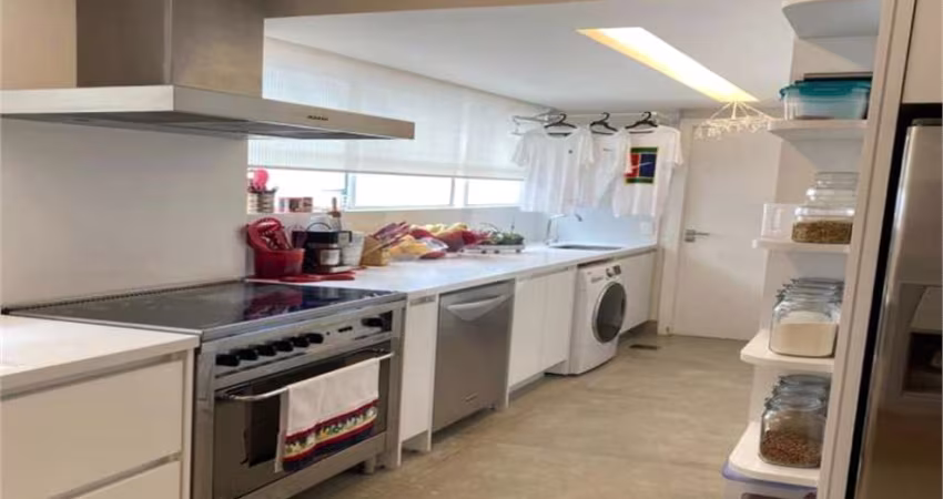 Apartamento com 3 quartos à venda em Jardim Paulista - SP