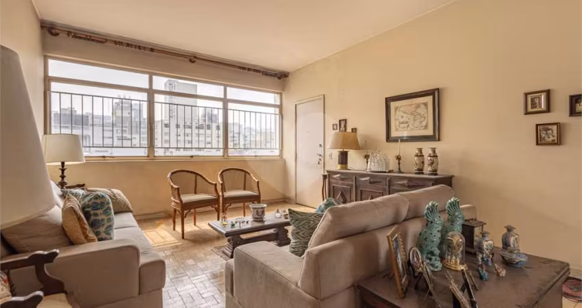 Apartamento com 3 quartos à venda em Cerqueira César - SP