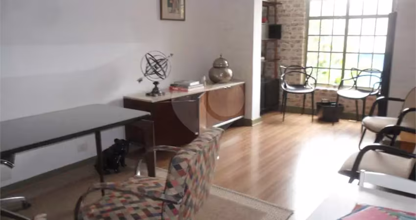 Sobrado com 4 quartos à venda em Pinheiros - SP