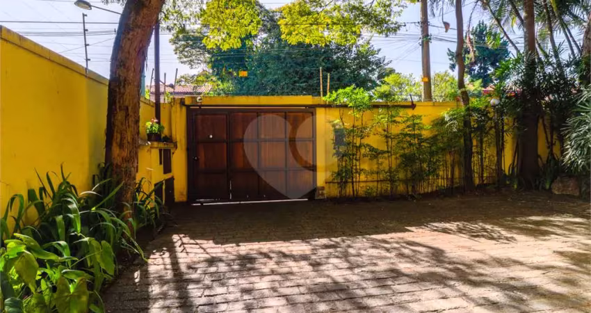 Casa à venda na Rua Groenlândia, --, Jardim América, São Paulo