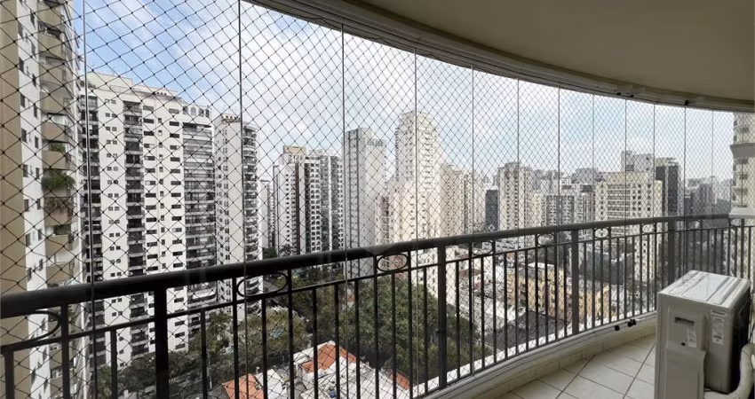 Apartamento com 2 quartos à venda em Moema - SP