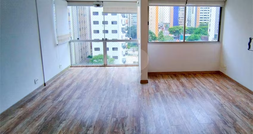 Apartamento com 4 quartos à venda ou para locação em Moema - SP