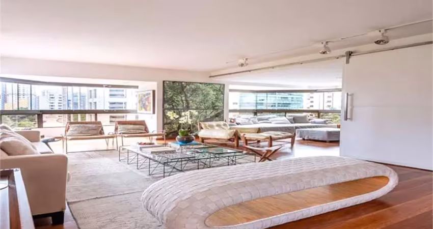 Apartamento com 3 quartos à venda em Itaim Bibi - SP