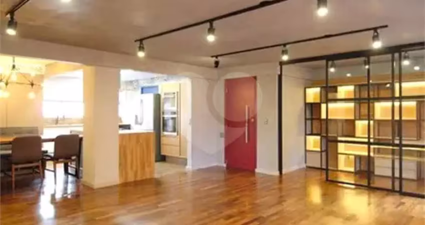 Apartamento com 3 quartos à venda na Rua Gaivota, --, Moema, São Paulo