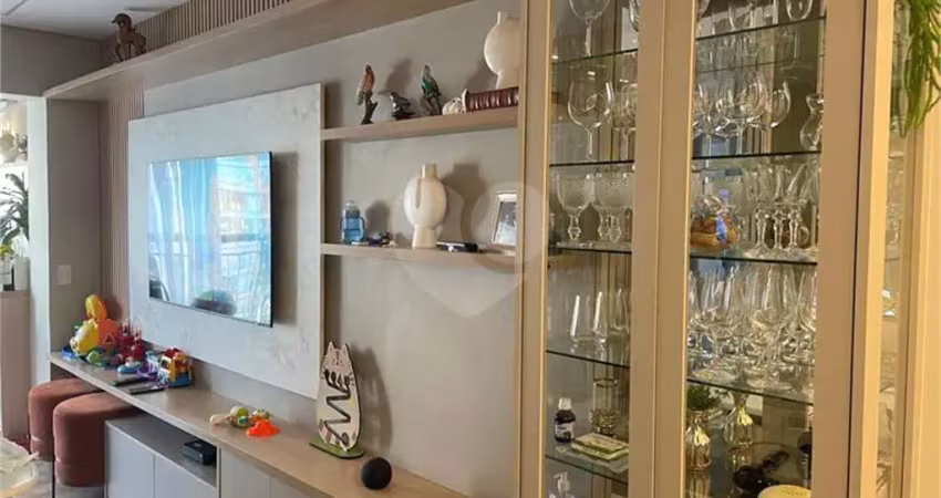 Apartamento com 2 quartos à venda na Alameda dos Arapanés, --, Moema, São Paulo
