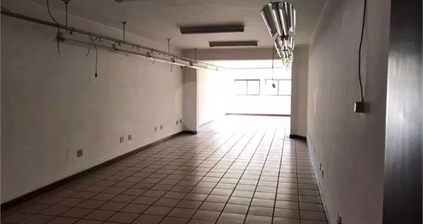 Casa com 1 quarto para alugar na Rua Treze de Maio, --, Bela Vista, São Paulo