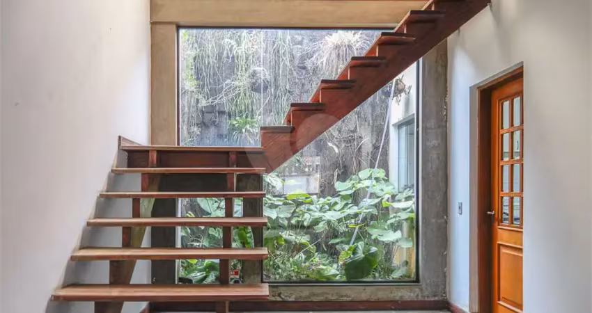 Casa com 4 quartos à venda na Rua dos Morás, --, Vila Madalena, São Paulo