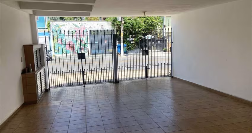 Sobrado com 4 quartos à venda em Alto De Pinheiros - SP