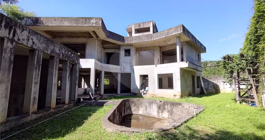 Sobrado com 4 quartos à venda em City Boaçava - SP