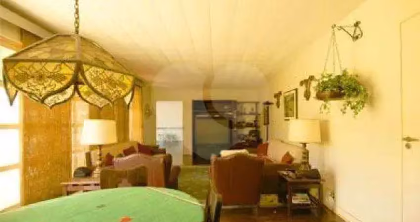 Casa com 4 quartos à venda na Rua Marquês de Paraná, --, Lapa, São Paulo