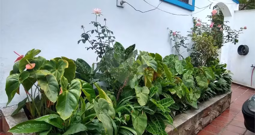 Casa com 4 quartos à venda na Sararé, --, Alto de Pinheiros, São Paulo