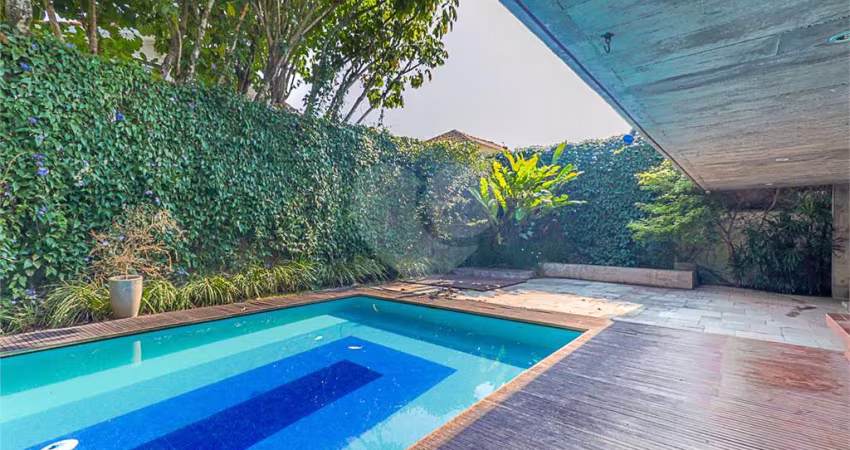 Casa com 3 quartos à venda em Alto De Pinheiros - SP