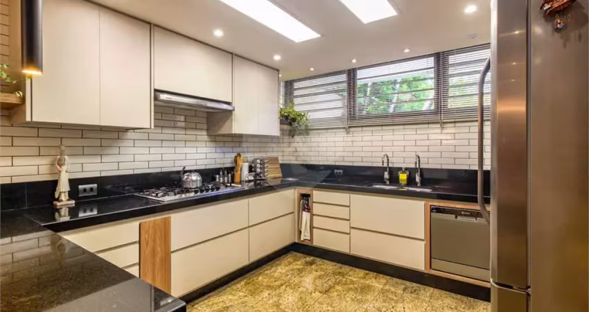 Casa com 3 quartos à venda na Rua João Tibiriçá, --, Alto da Lapa, São Paulo