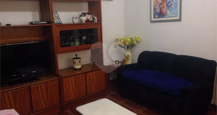 Casa com 2 quartos à venda em Vila Romana - SP