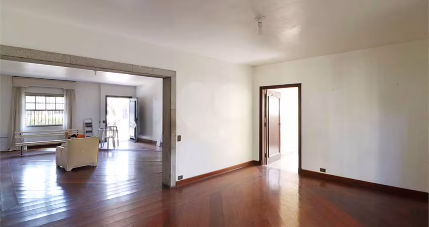 Sobrado com 4 quartos à venda em Vila Madalena - SP