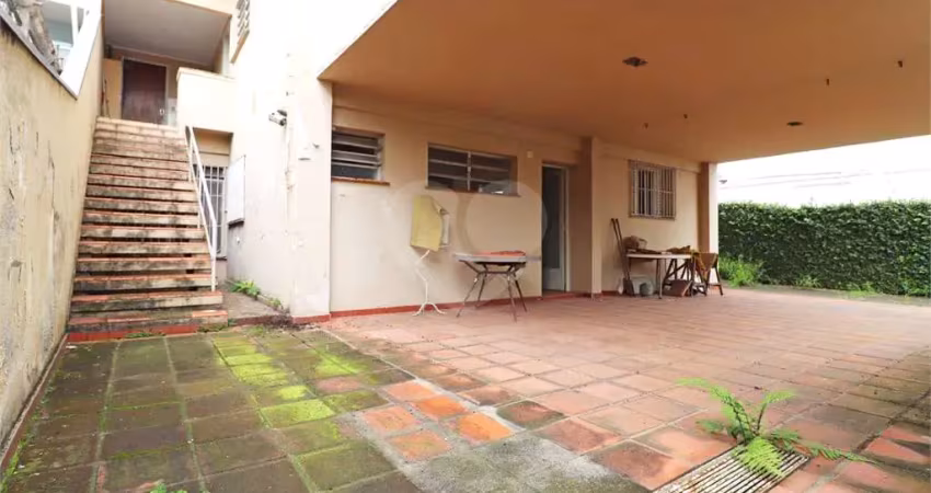 Casa com 4 quartos à venda em Lapa - SP