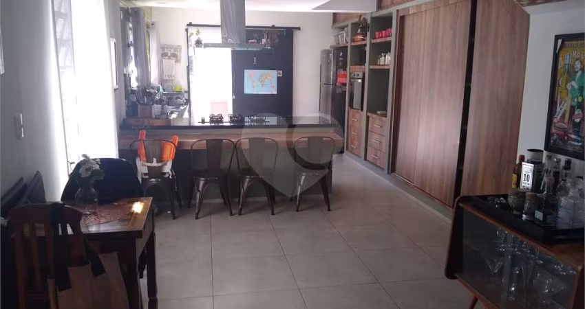 Sobrado com 4 quartos à venda em Lapa - SP