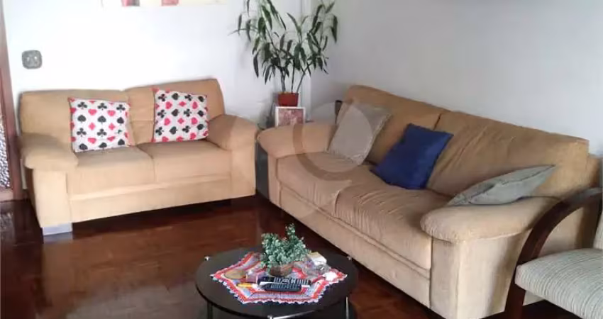 Casa com 3 quartos à venda na Rua Mota Pais, --, Vila Ipojuca, São Paulo