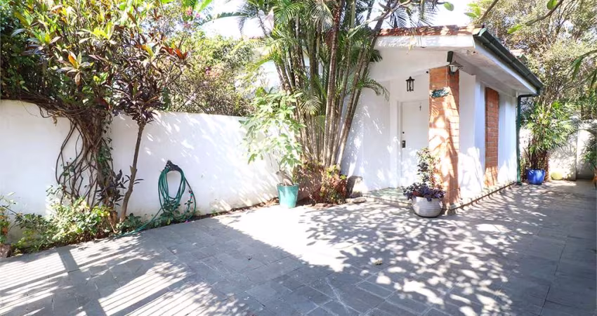 Casa com 4 quartos à venda em Vila Madalena - SP