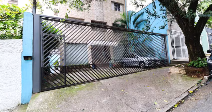 Prédio inteiro à venda em Perdizes - SP