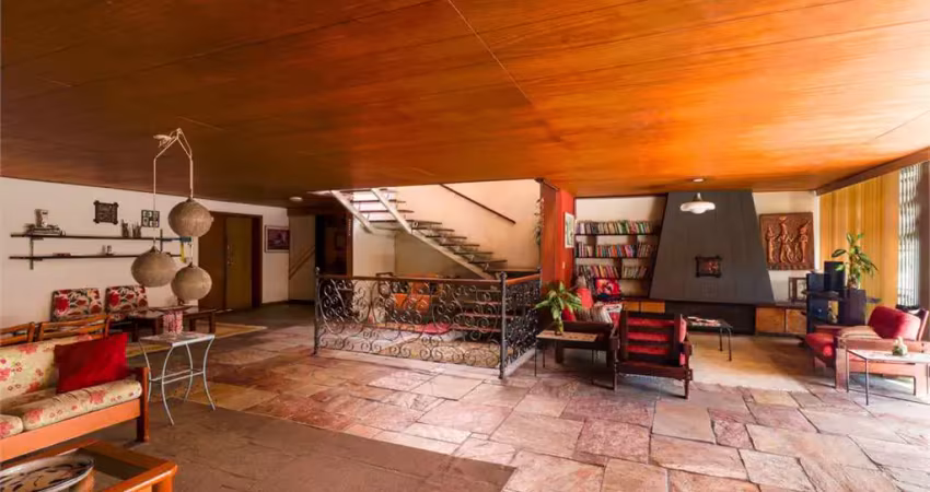 Casa com 4 quartos à venda em Alto De Pinheiros - SP