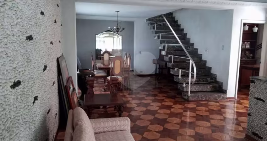 Casa com 4 quartos à venda na Avenida Professor Lúcio Martins Rodrigues, --, Butantã, São Paulo