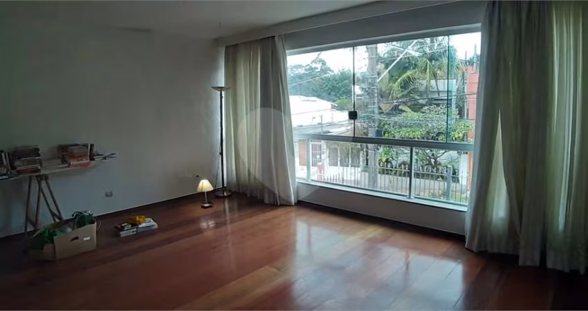 Sobrado com 3 quartos à venda em Sumaré - SP