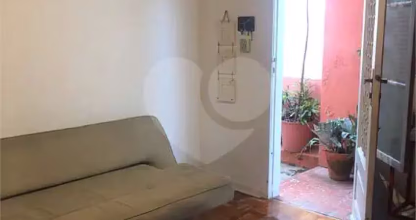 Casa com 3 quartos à venda na Antônio Alarcon, --, Alto da Lapa, São Paulo