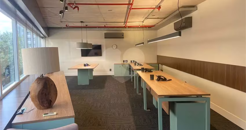 Sala comercial à venda na Avenida Pedroso de Morais, --, Alto de Pinheiros, São Paulo