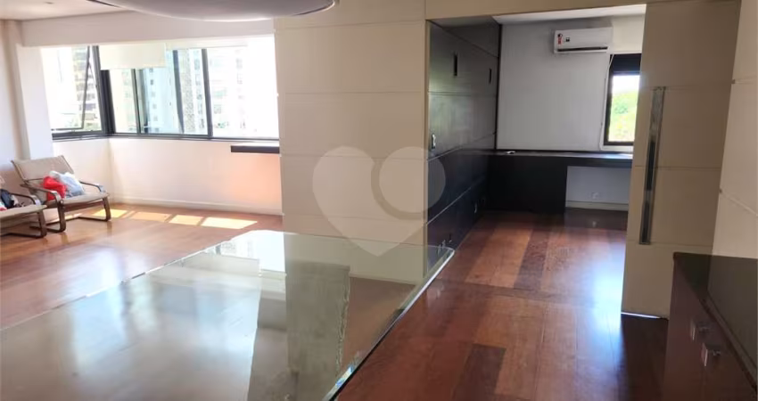 Apartamento com 3 quartos à venda em Alto De Pinheiros - SP