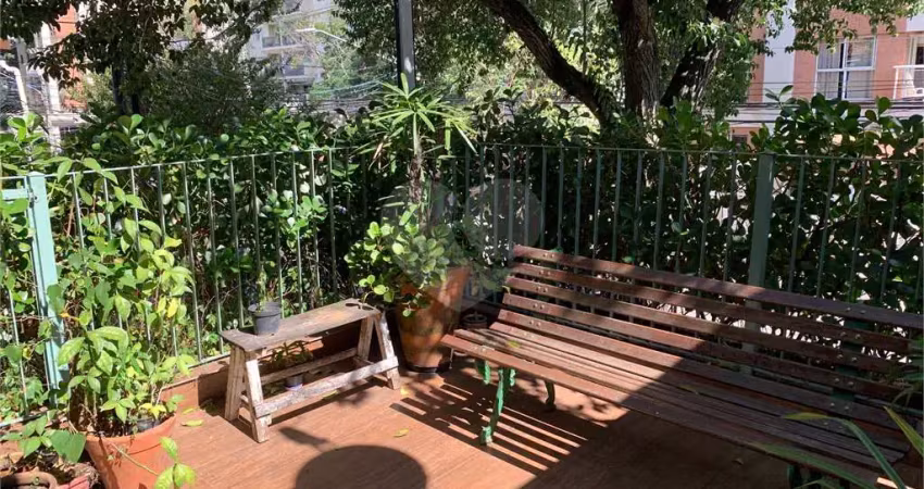 Casa com 3 quartos à venda na Rua Padre Carvalho, --, Pinheiros, São Paulo