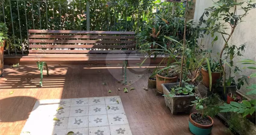 Casa com 3 quartos à venda na Rua Padre Carvalho, --, Pinheiros, São Paulo