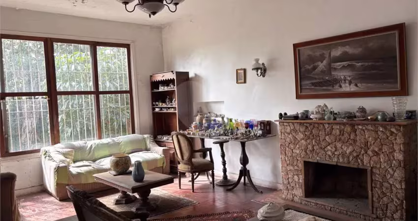 Casa com 5 quartos à venda na Rua Poconé, --, Sumaré, São Paulo