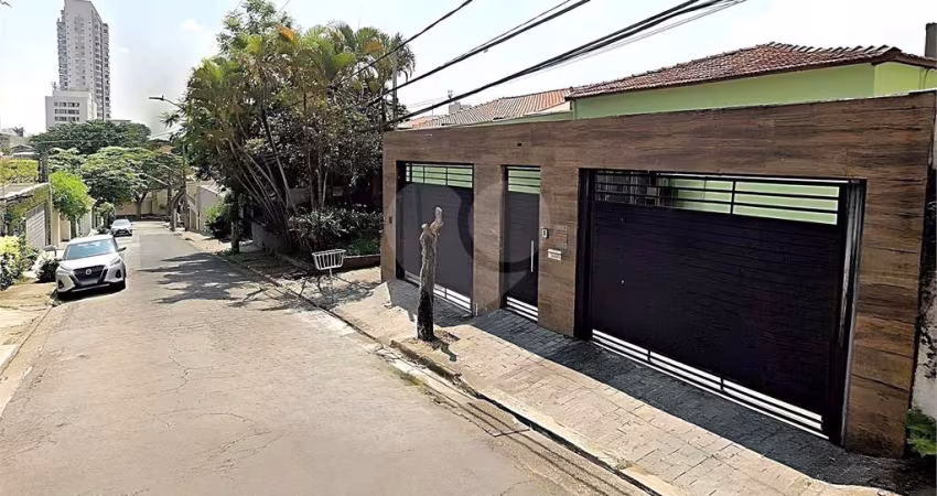Casa com 4 quartos à venda em Caxingui - SP