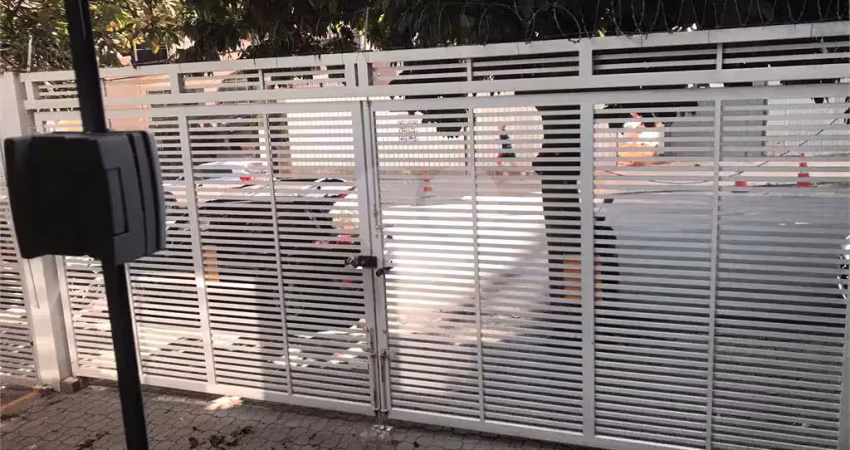 Casa com 1 quartos à venda ou para locação em Água Branca - SP