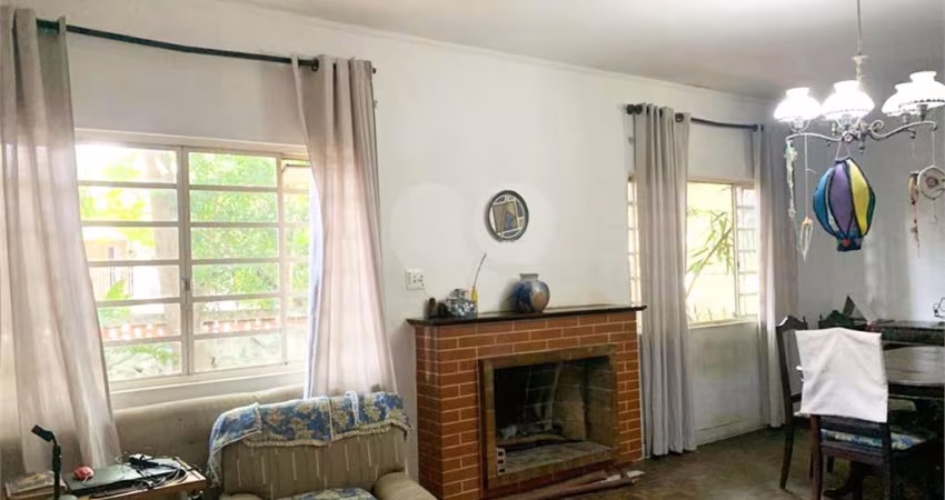 Casa de vila com 4 quartos à venda em Instituto De Previdência - SP