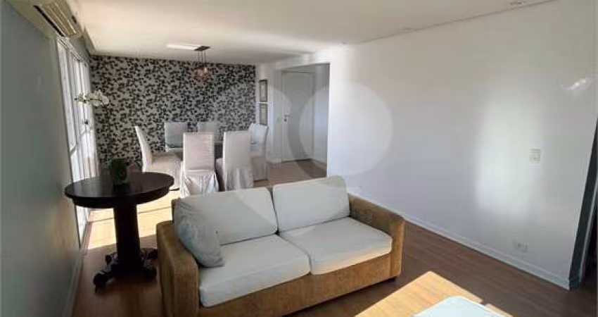 Apartamento com 3 quartos à venda ou para locação em Pinheiros - SP
