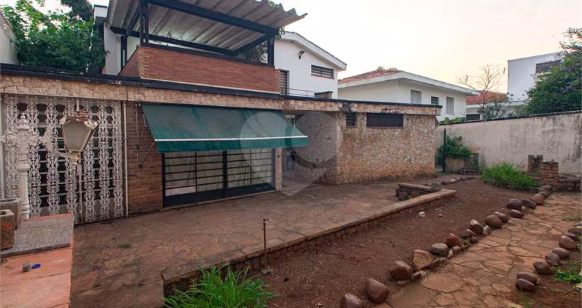Casa com 3 quartos à venda em Pinheiros - SP