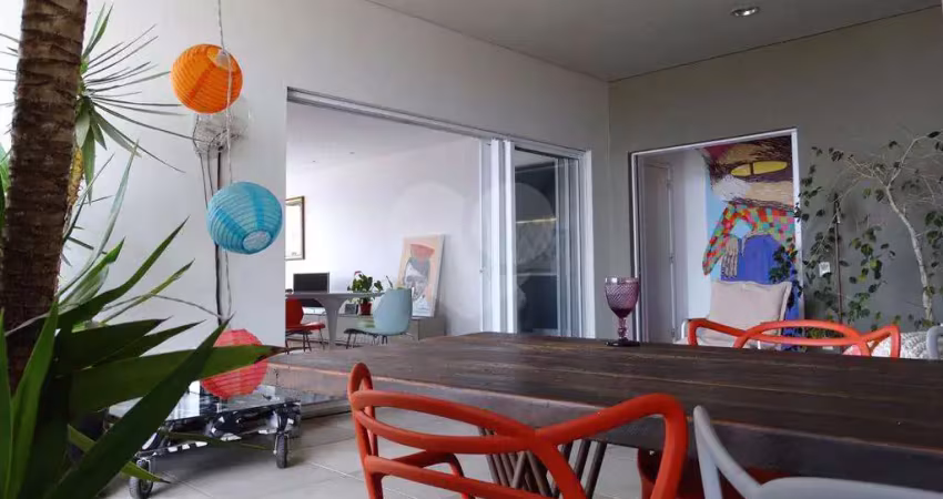 Apartamento com 2 quartos à venda na Rua Camburiú, --, Alto de Pinheiros, São Paulo
