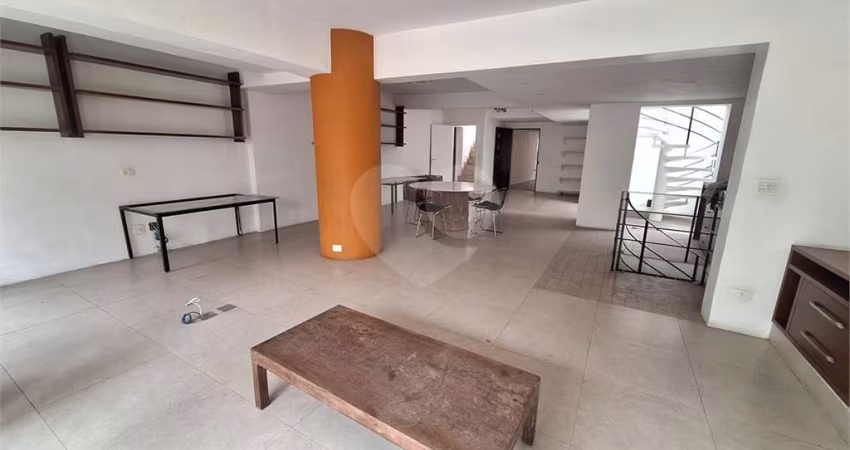 Sobrado com 4 quartos à venda em Vila Romana - SP