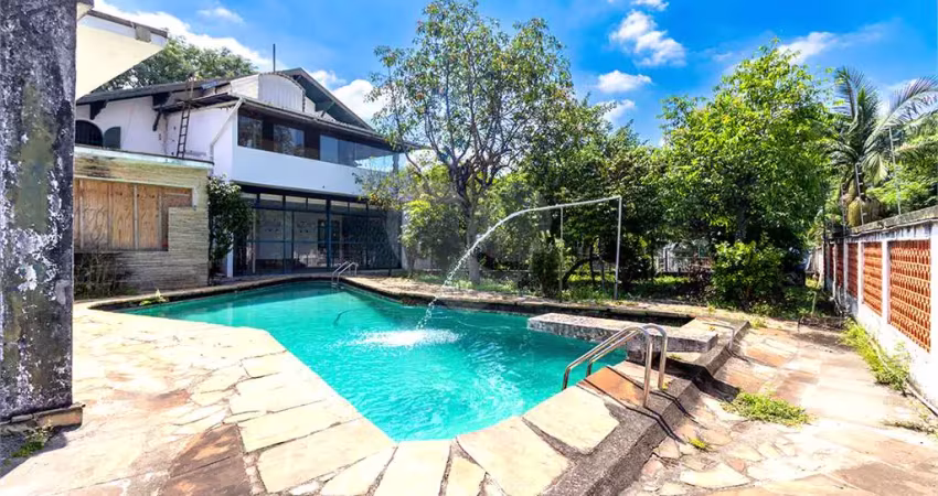Casa com 3 quartos à venda na Rua Professor João Arruda, --, Pacaembu, São Paulo
