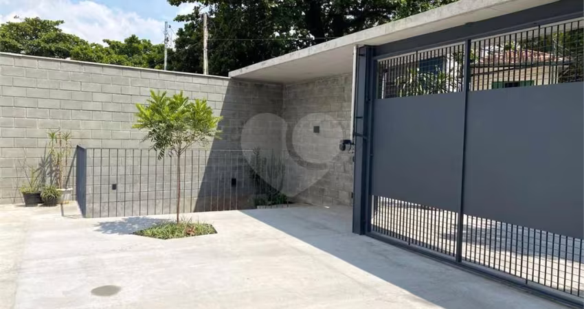Casa com 3 quartos à venda em Vila Ipojuca - SP