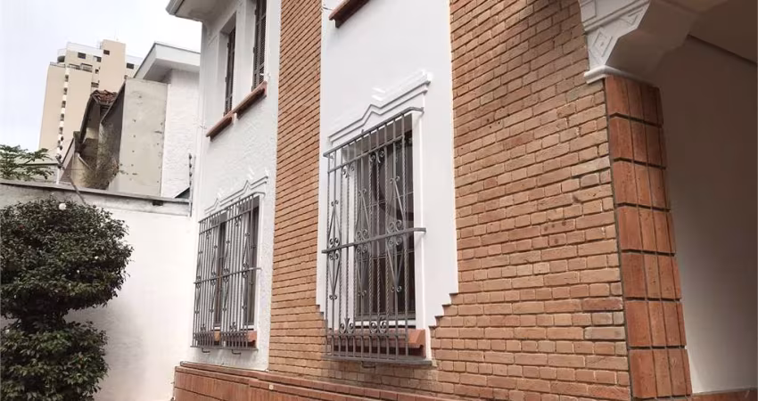 Casa com 3 quartos à venda ou para locação em Água Branca - SP