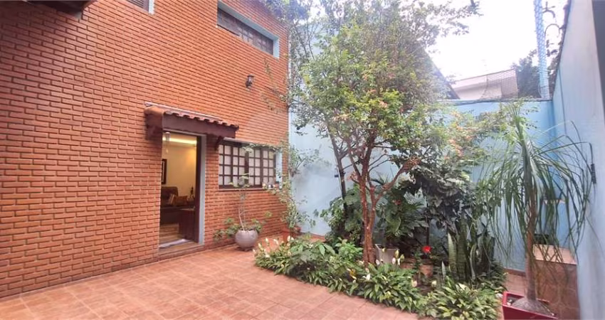 Sobrado com 4 quartos à venda em Vila Madalena - SP