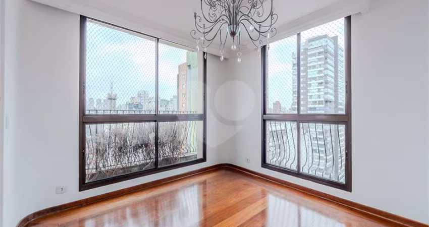 Apartamento com 4 quartos à venda ou para locação em Pinheiros - SP