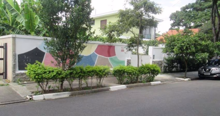 Casa térrea com 3 quartos à venda em Butantã - SP
