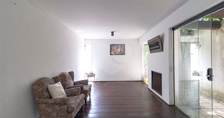 Casa com 4 quartos à venda em Vila Madalena - SP