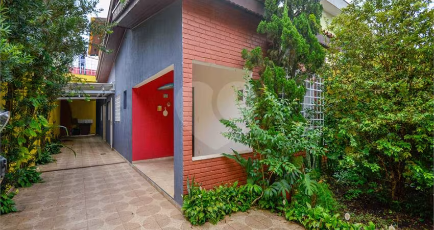 Casa de vila com 3 quartos à venda em Vila Madalena - SP