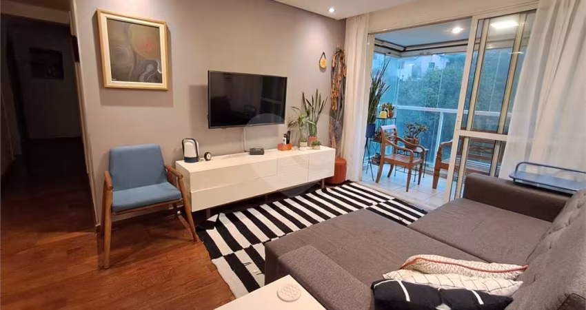 Apartamento com 3 quartos à venda em Vila Ipojuca - SP