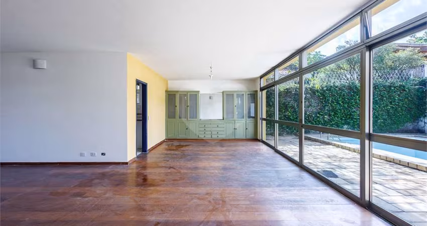 Casa com 4 quartos à venda em Alto De Pinheiros - SP